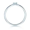 verlobungsring-glory-petite-cushion-cut-weissgold-diamant-016ct_58940-440838